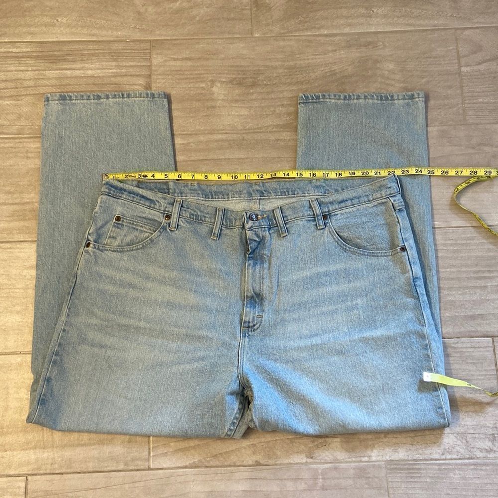 Men’s Wrangler Jeans size 44 x 30